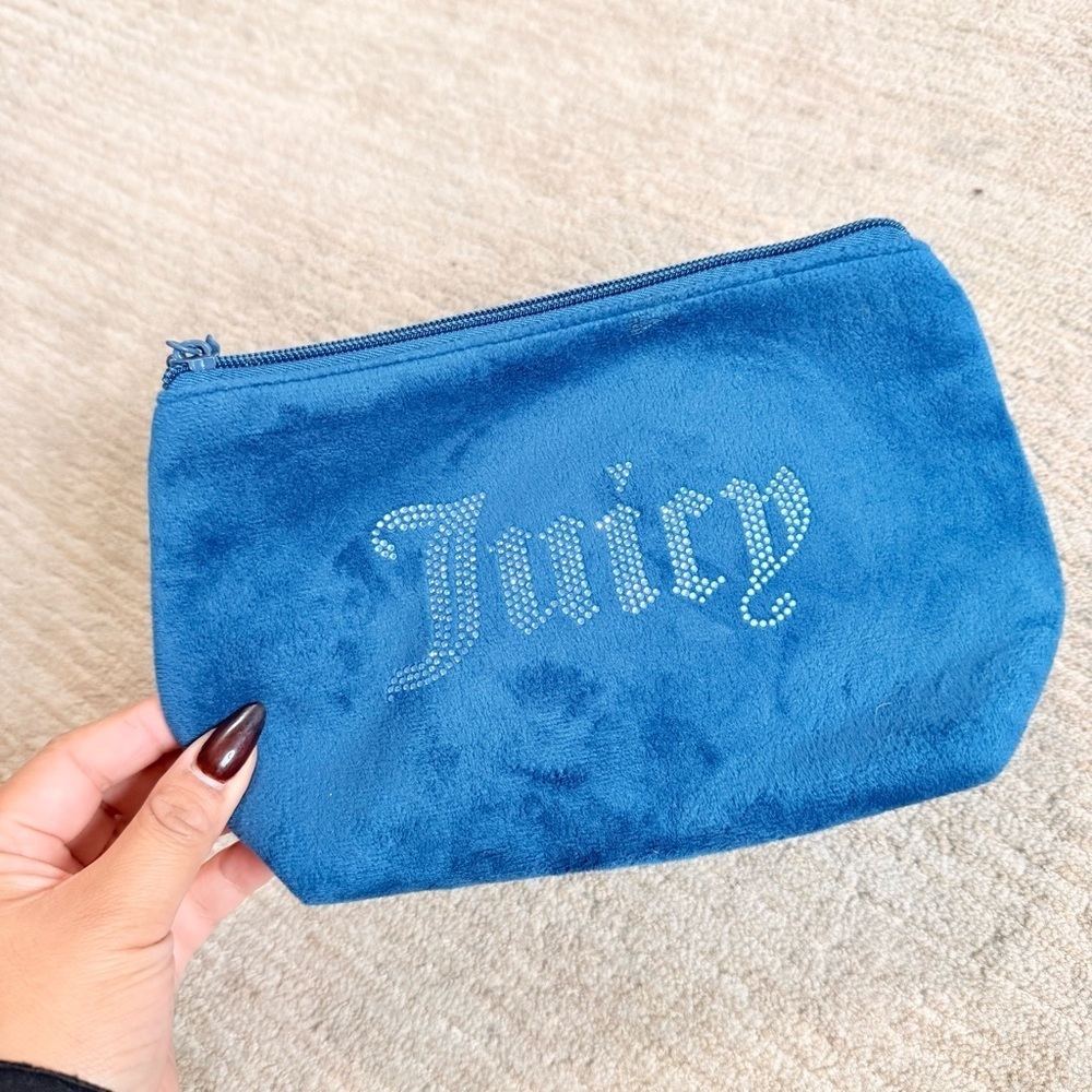 Juicy Couture Blue Suede Cosmetic Toiletries Travel MakeUp Pouch Top Zip Wedge - Picture 2 of 9